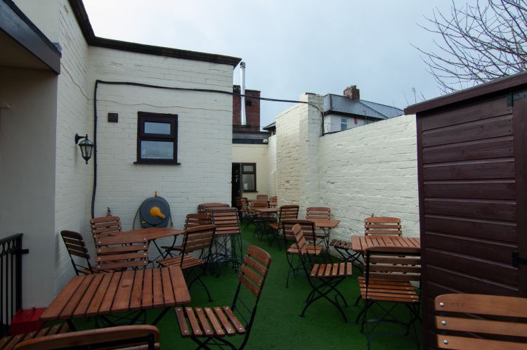 The Three Horseshoes